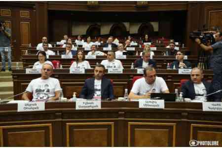 Samvel Karapetyan`s support for AAC prompted Armenia premier to crack  down on businessman  - Armenia faction 